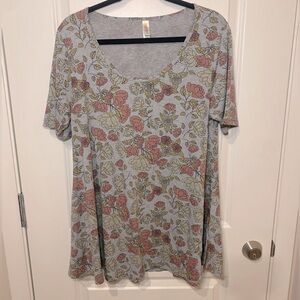 LulaRoe Rose Print Gray Perfect T Tshirt